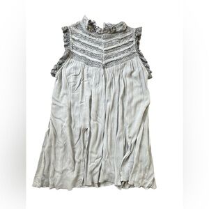 POL Top Tunic Bohemian Lace High Neck Sleeveless Pearl Button Up Back Light Gray